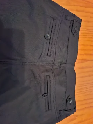 Pantalón tiro bajo negro
