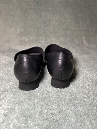 Zapatos Camper tacón bajo negros