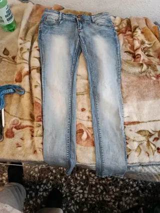 Pantalón vaquero cintura baja