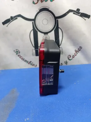 Piloto trasero remolque semirremolque caravana