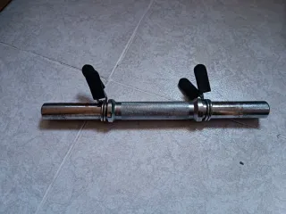 Barra de mancuerna con enganches incl. Para pesas