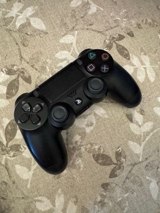 PS4 Slim 1TB + Mando Original