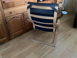 Sillón relax IKEA cuero marrón con reposapies