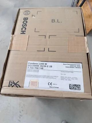 Caldera de Condensación gas Bosch 20/24 kw NUEVA!