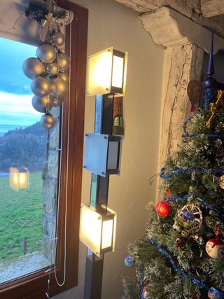 Lámpara de pie auxiliar moderna