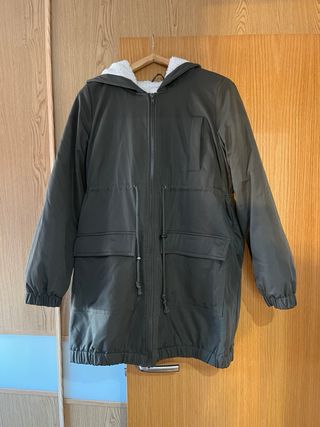 Abrigo premamá y porteo Mamalicious verde