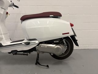 LAMBRETTA V125 SPECIAL FLEX WHITE