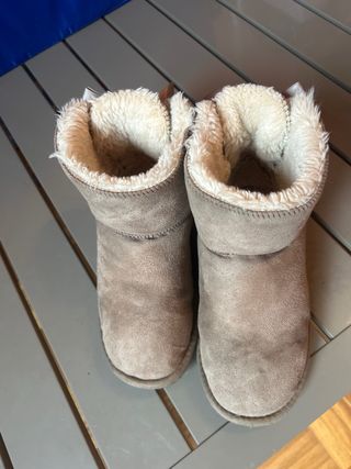 Botines modelo sky estilo apreski talla 35 MTNGkid