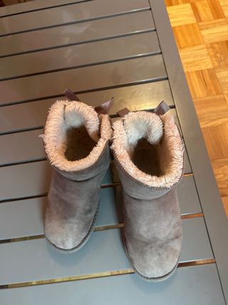 Botines modelo sky estilo apreski talla 35 MTNGkid