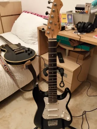 Guitarra Eléctrica Stratocaster de escala corta