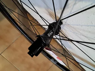 Ruedas DT Swiss Carbono Carretera Nuevas