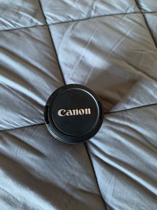 Objetivo Canon Zoom 28-80mm. Con filtro UV