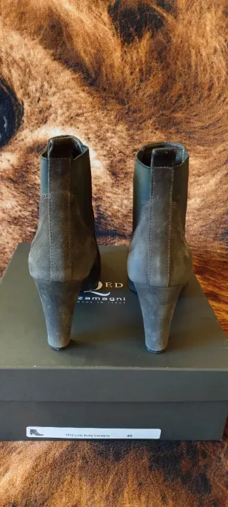 Stivaletti donna in camoscio grigio taglia 40