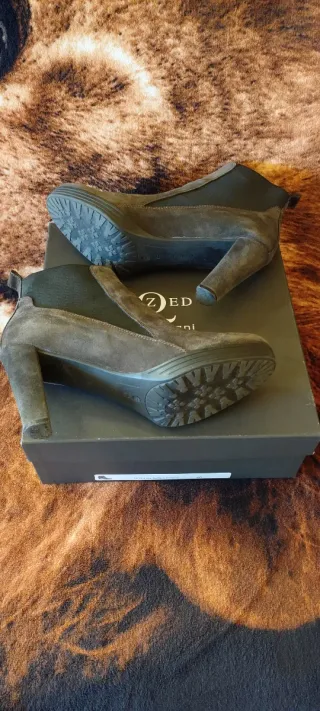 Stivaletti donna in camoscio grigio taglia 40