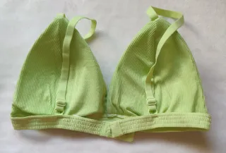 Conjunto sujetador y tanga verde