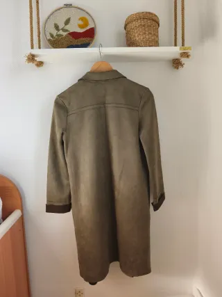 Abrigo largo ante verde