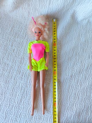Muñecas Barbie ochentera o campanilla