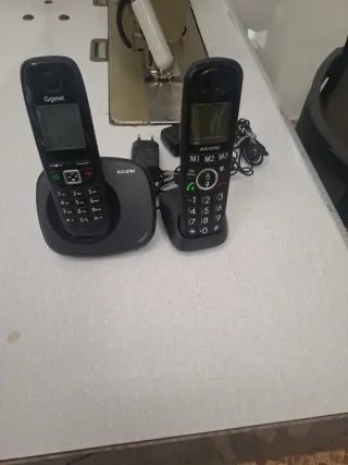 Teléfonos Inalámbricos Alcatel y Gigaset Negros