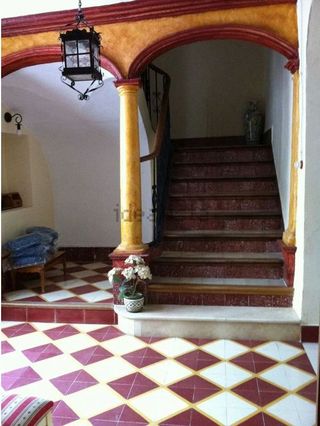 Casa adosada en alquiler en Baena