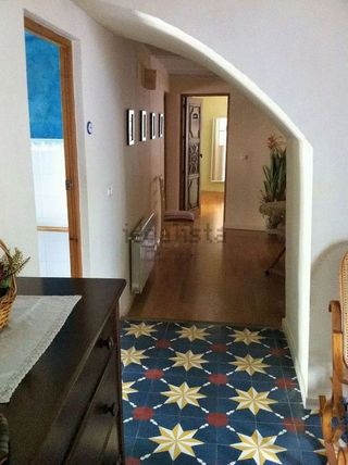 Casa adosada en alquiler en Baena