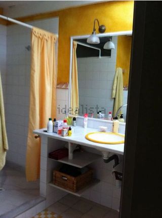 Casa adosada en alquiler en Baena