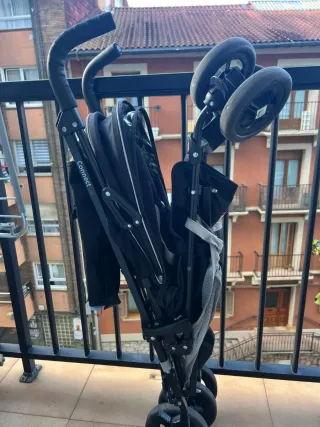 Silla de paseo Red Castle Negra