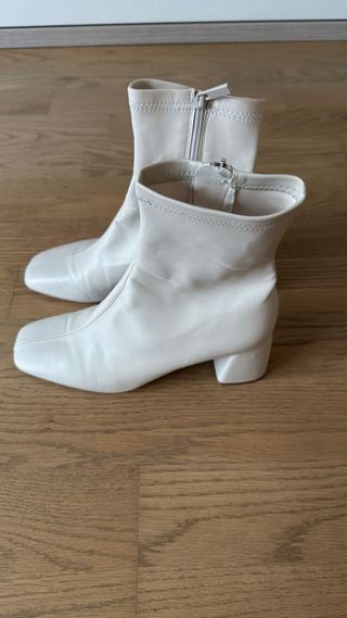 Botín polipiel mujer blanco roto