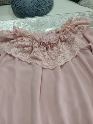Blusa rosa palo con encaje talla única