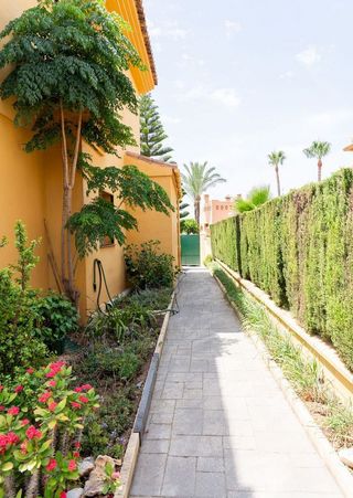 Casa pareada en venta en Calahonda en Mijas