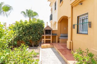 Casa pareada en venta en Calahonda en Mijas