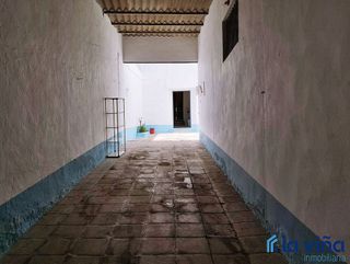 Casa pareada en venta en Benamejí