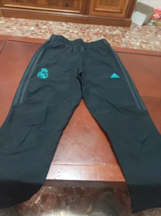 Chándal Real Madrid Adidas Niño Talla M