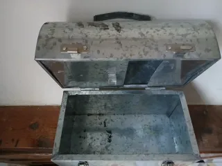 Lata Limpiabotas Metálica Vintage