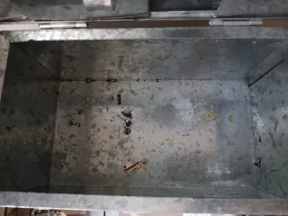 Lata Limpiabotas Metálica Vintage