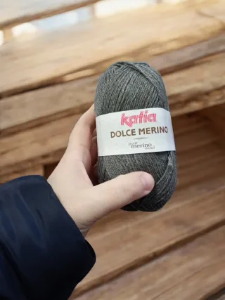 5 ovillos Katia Dolce Merino
