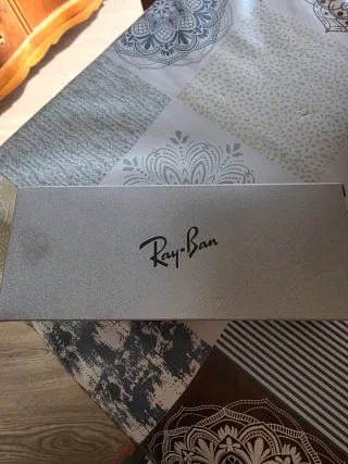 Occhiali da sole Ray-Ban da donna originali