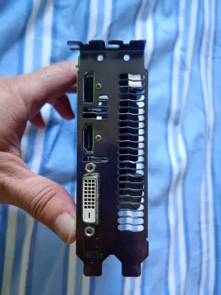 Tarjeta Gráfica Sapphire Radeon RX 560 4GB DDR5