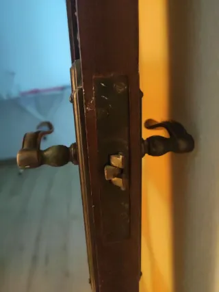 Puerta madera vidrio emplomado. Puerta vintage.