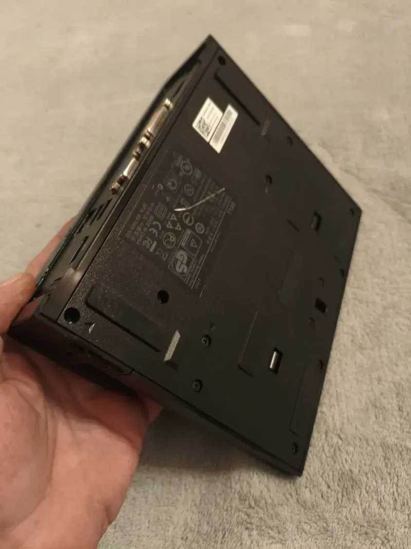 Docking Station Dell K07A – Buen estado afbeelding 6
