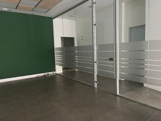 Local comercial en alquiler en Centro - Sagrario en Granada