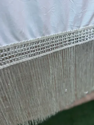 Manton Manila Bordado Rojo 150x150