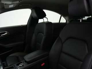 Mercedes CLA 1.6 CLA 200 4P