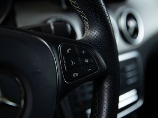 Mercedes CLA 1.6 CLA 200 4P