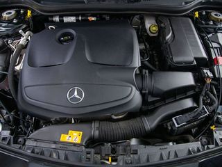 Mercedes CLA 1.6 CLA 200 4P
