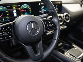 Mercedes GLA 1.3 GLA 250 E DCT 5P