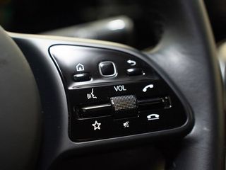 Mercedes GLA 1.3 GLA 250 E DCT 5P