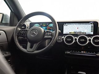 Mercedes GLA 1.3 GLA 250 E DCT 5P