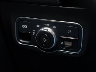 Mercedes GLA 1.3 GLA 250 E DCT 5P