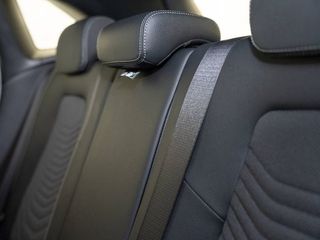 Mercedes GLA 1.3 GLA 250 E DCT 5P