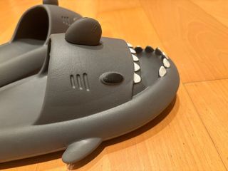 Chanclas Tiburón Negras (Sharclas)